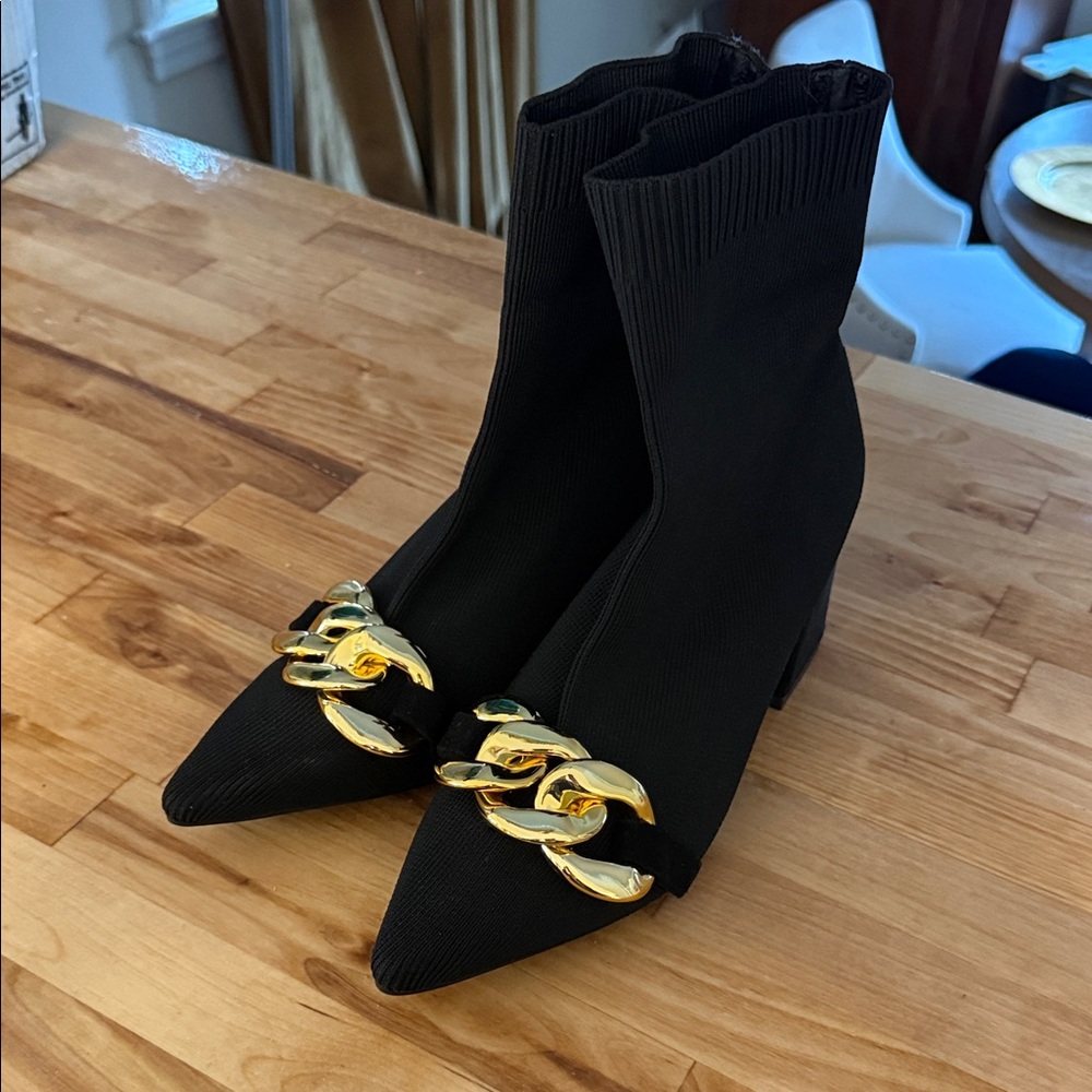 Cuccoo Black Ankle Boots Gold Chain Detail Size 38 New